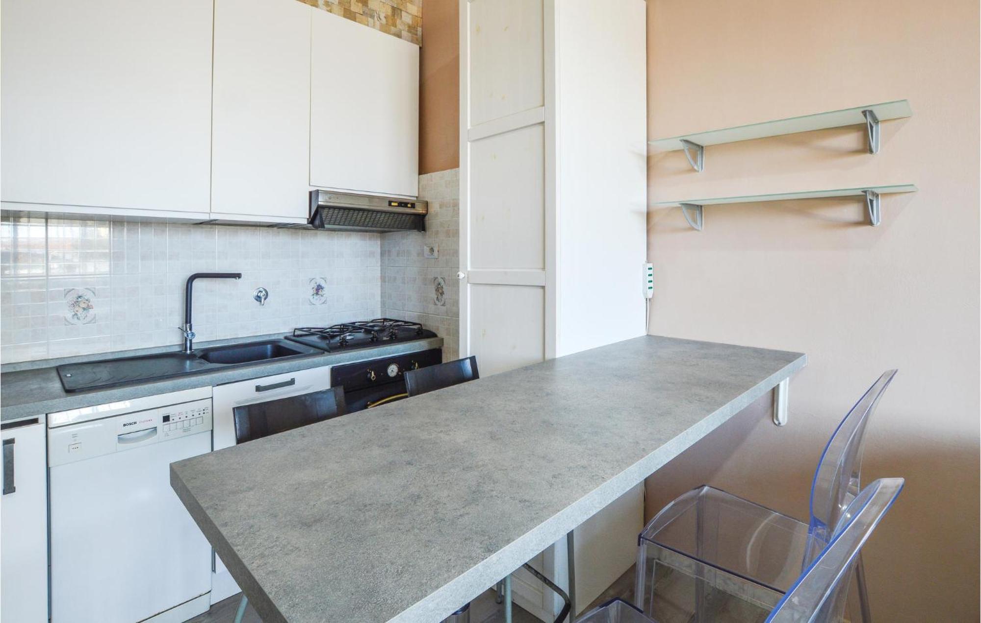 In With Kitchen
